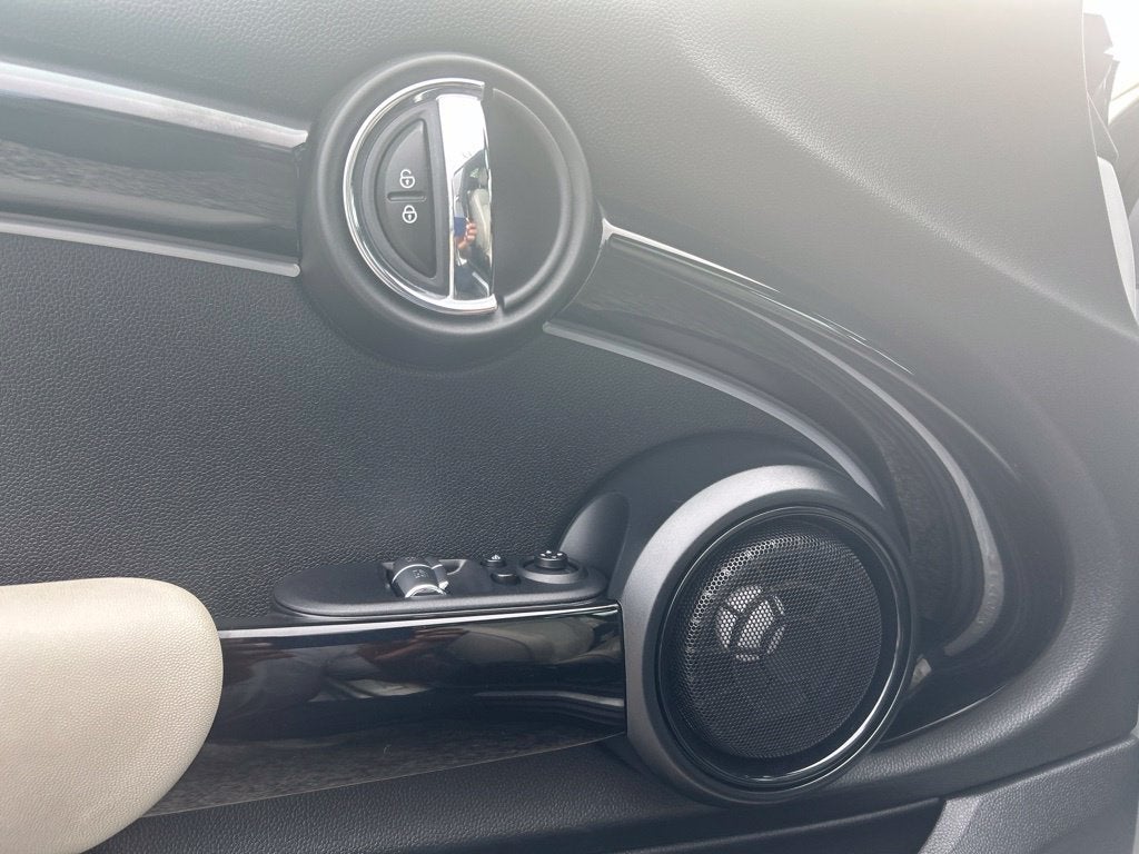 2022 MINI Cooper SE Electric Iconic Hardtop 2 Door