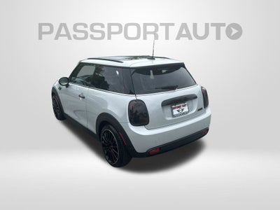 2022 MINI Cooper SE Electric Iconic Hardtop 2 Door