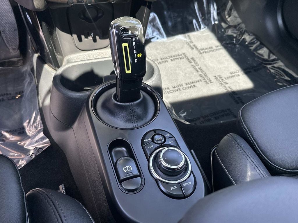 2024 MINI Cooper SE Electric Signature
