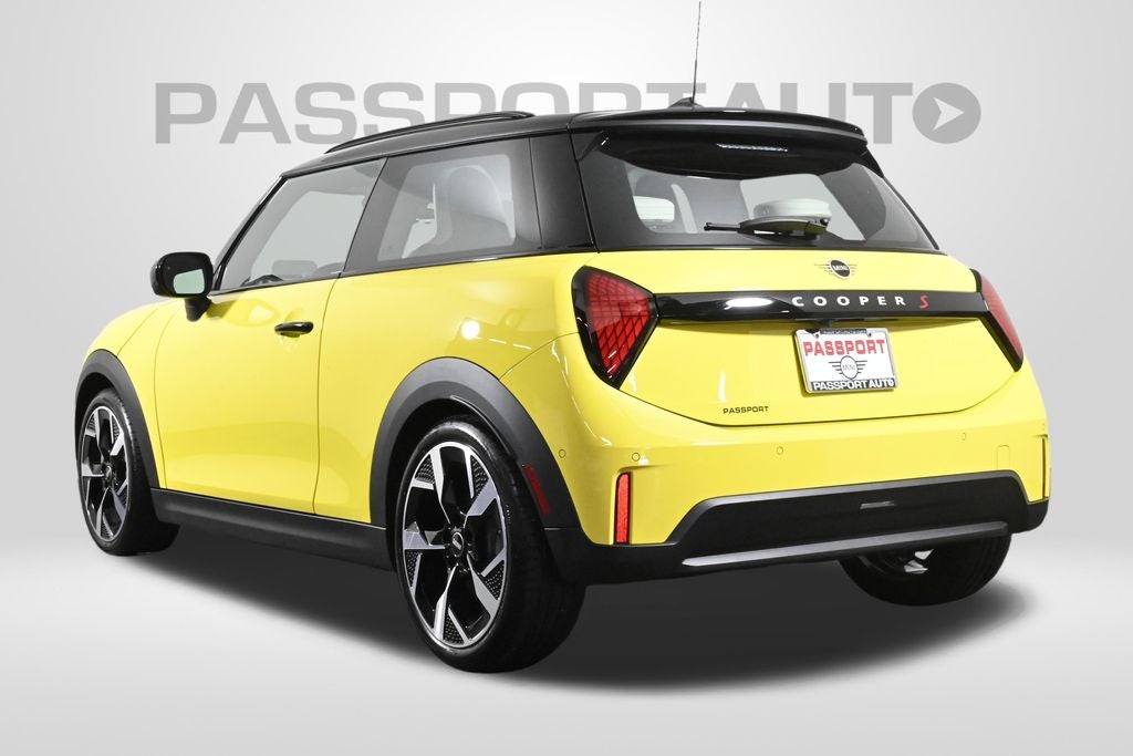 2025 MINI Cooper S Iconic Hardtop 2 Door