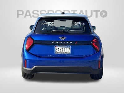 2025 MINI Cooper S Signature Plus Hardtop 4 Door