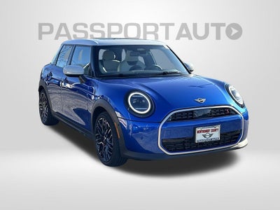 2025 MINI Cooper S Signature Plus Hardtop 4 Door