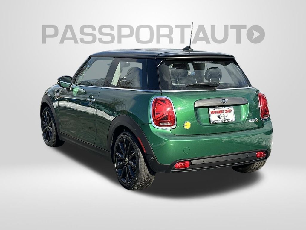 Used 2021 MINI Hardtop 2 Door SE with VIN WMWXP3C01M2N52346 for sale in Gaithersburg, MD