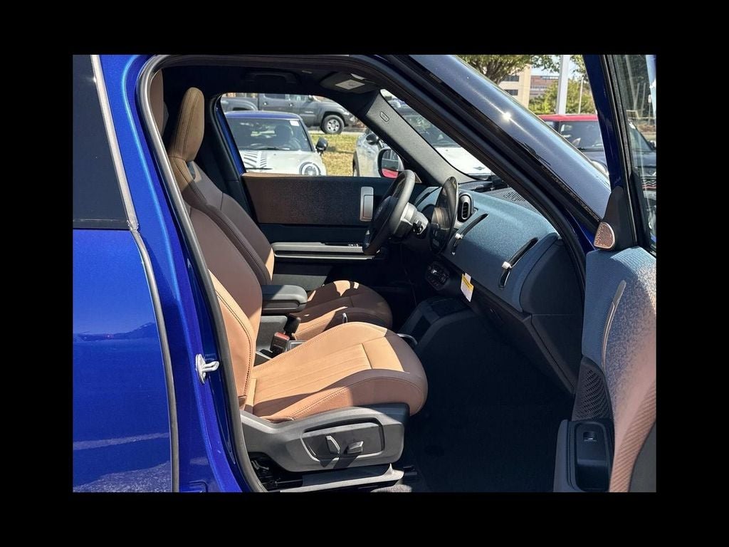 2026 MINI Cooper S Countryman Signature Plus Trim ALL4