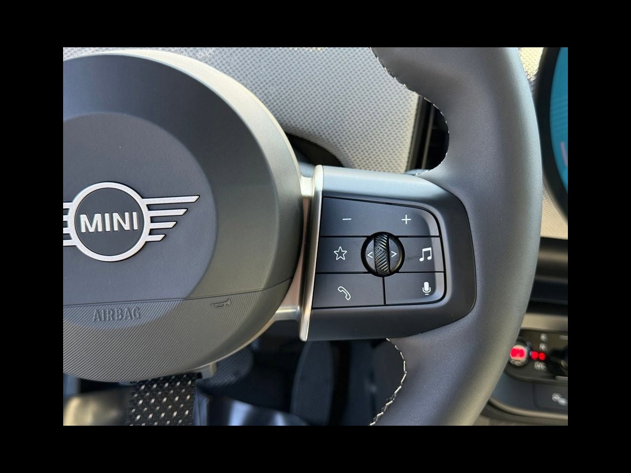 2027 MINI 4 DOOR SIGNATURE PLUS