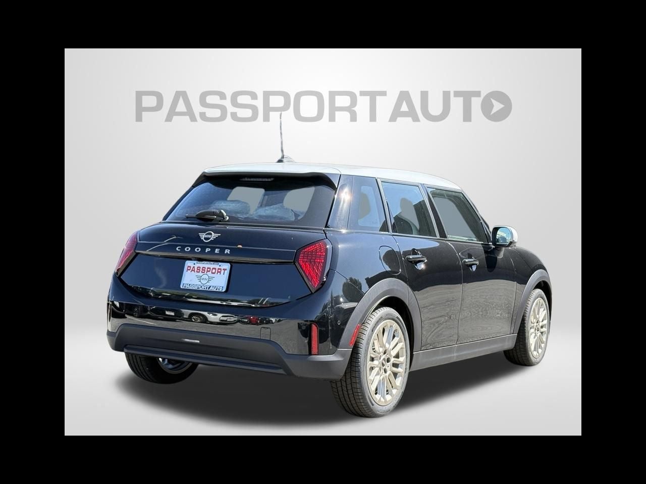 2027 MINI 4 DOOR SIGNATURE PLUS
