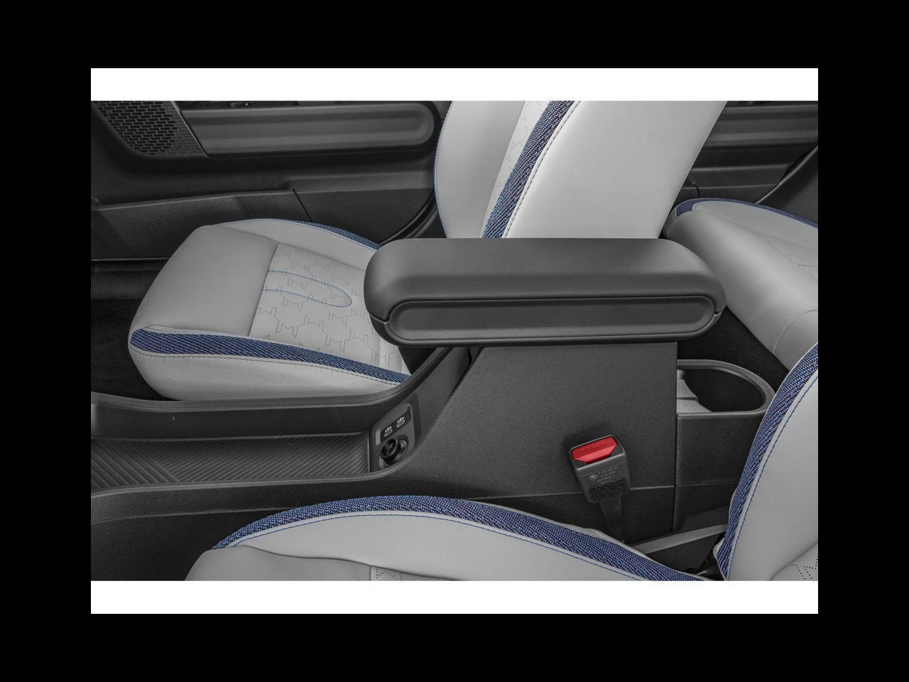 2026 MINI 4 DOOR ICONIC
