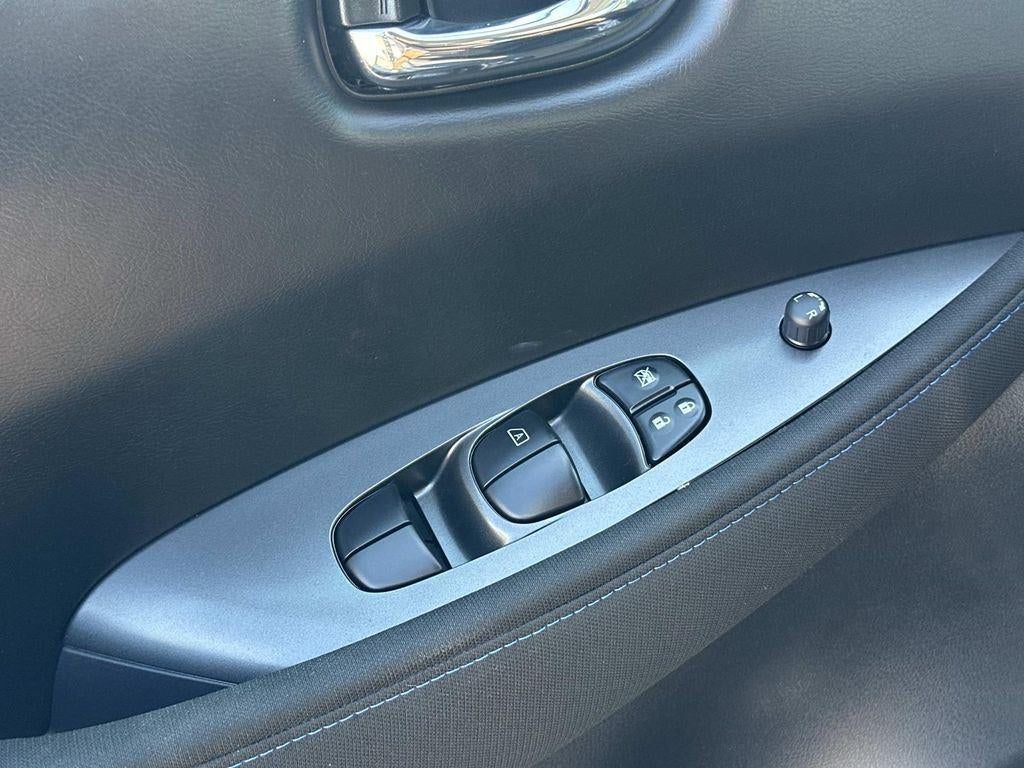 2023 Nissan LEAF S