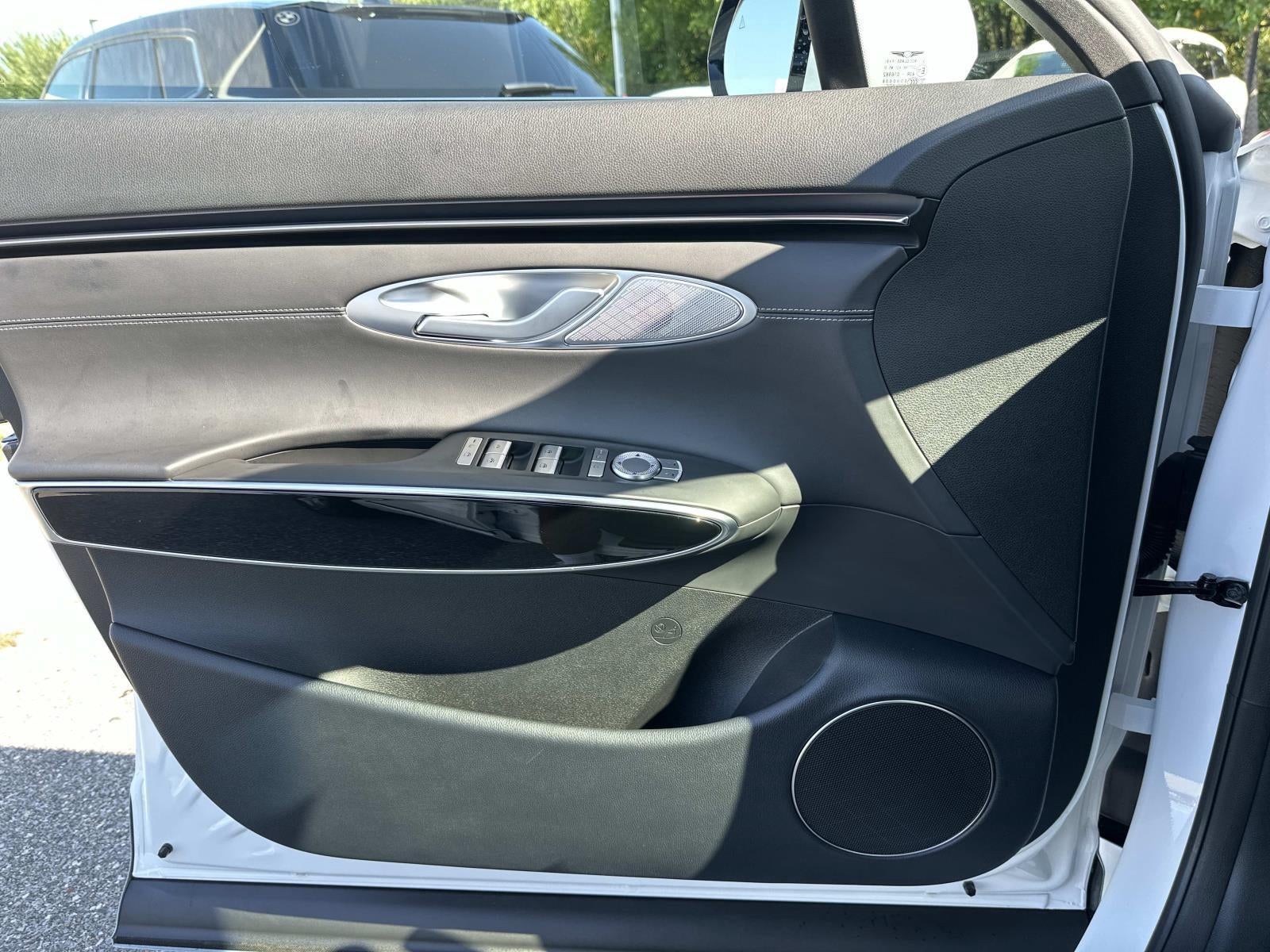 2026 Genesis Gv70 2.5T