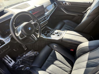 2025 BMW X7 M60i