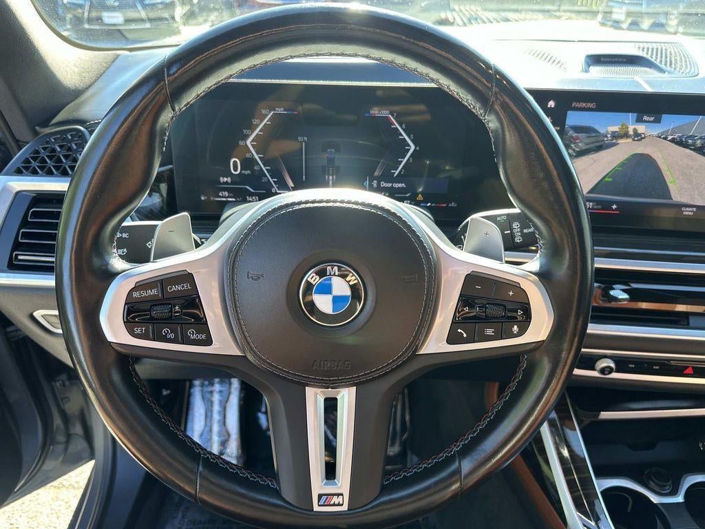 2023 BMW X7 M60i