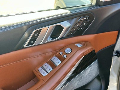2023 BMW X7 M60i