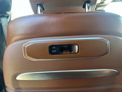 2023 BMW X7 M60i