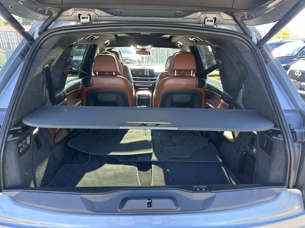 2023 BMW X7 M60i