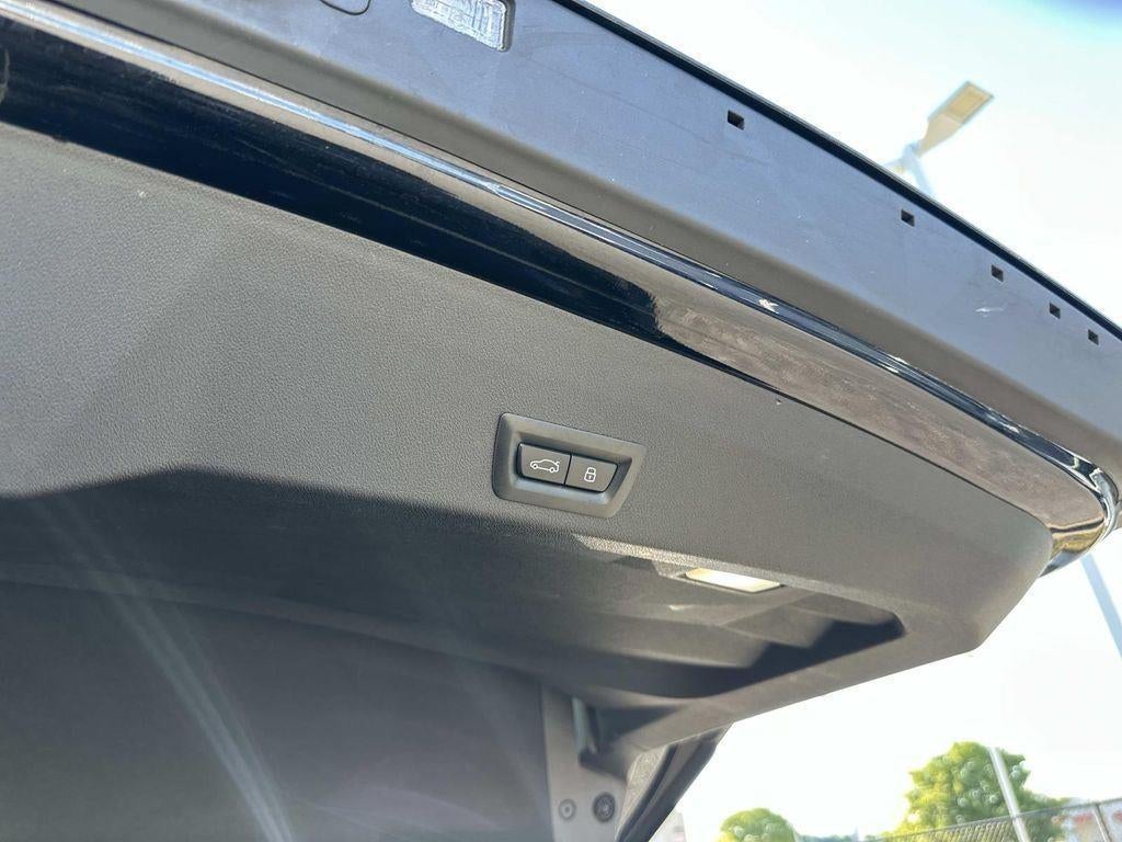 2025 BMW Xm Base