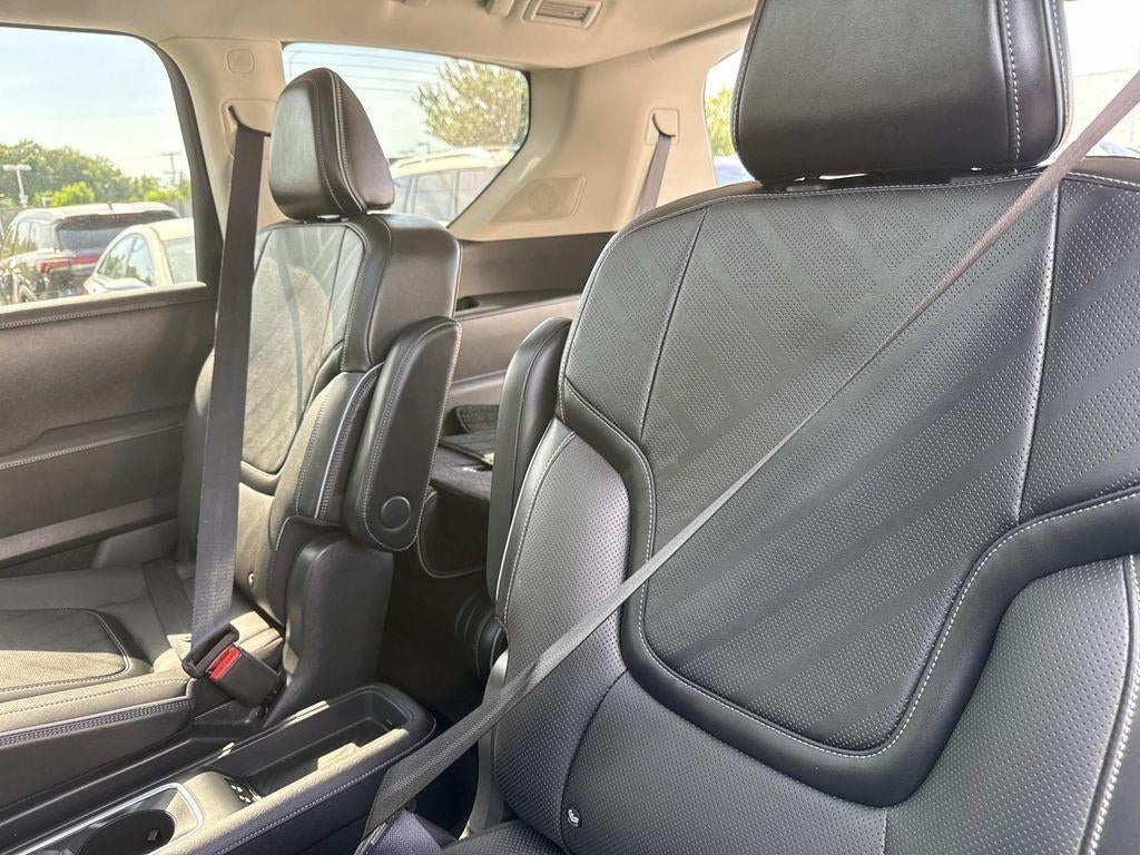 2025 INFINITI QX80 LUXE