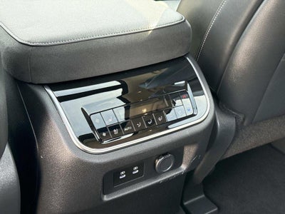 2025 INFINITI QX80 LUXE