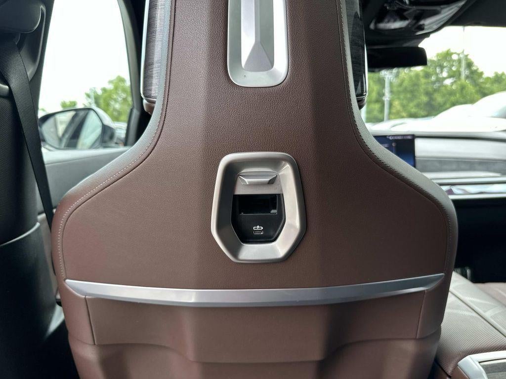 2023 BMW 7 Series 760i xDrive