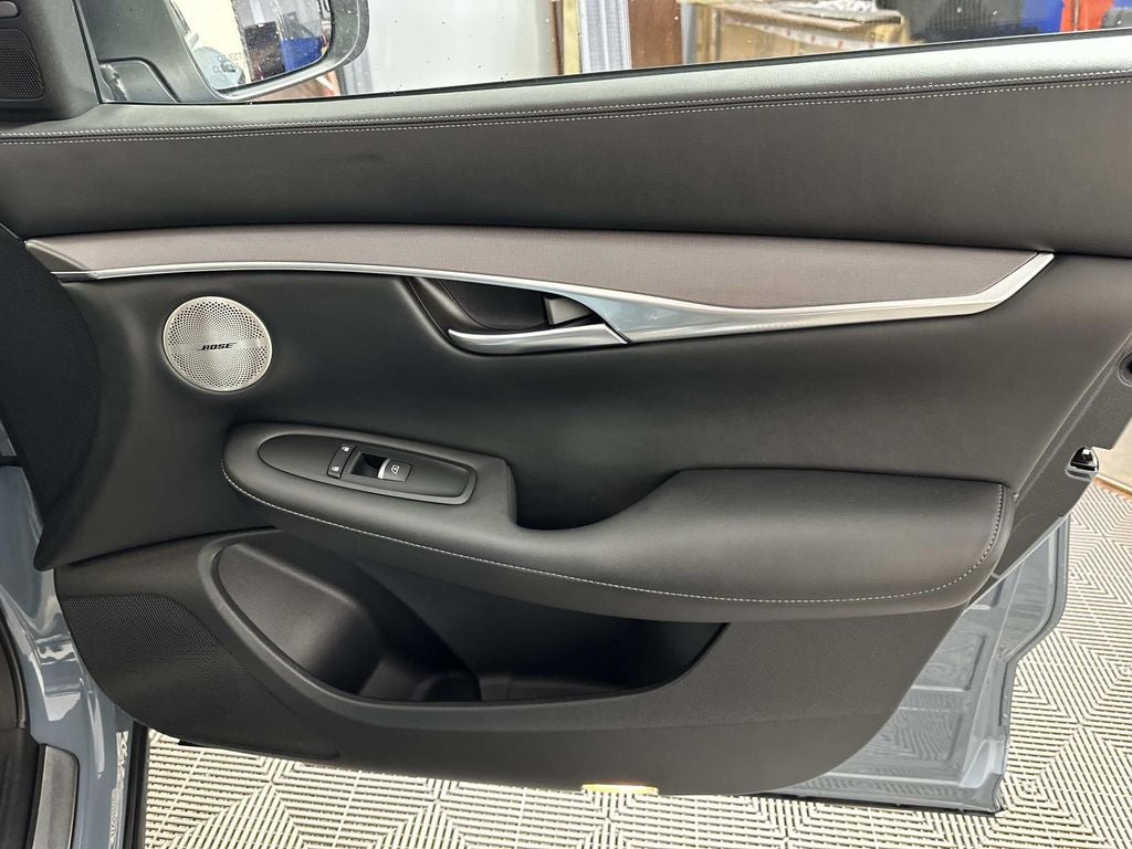 2023 INFINITI QX50 LUXE