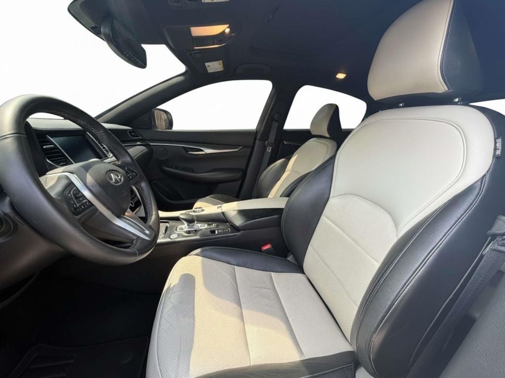 2023 INFINITI QX55 LUXE