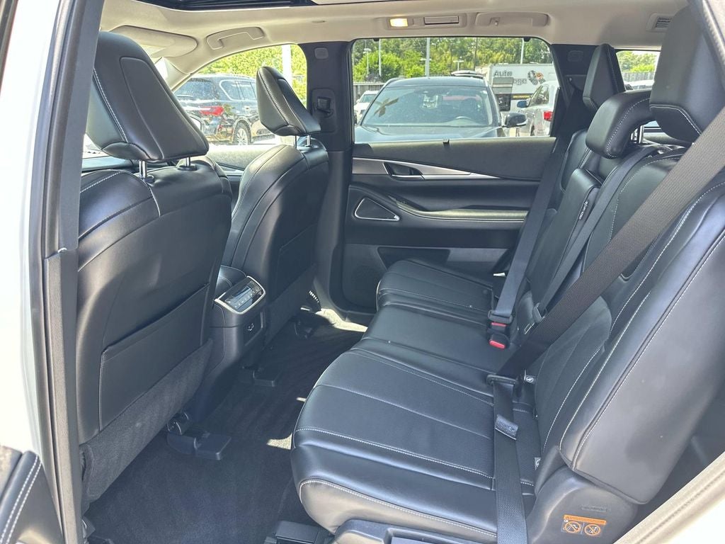 2025 INFINITI QX60 LUXE