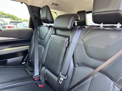 2025 INFINITI QX60 LUXE