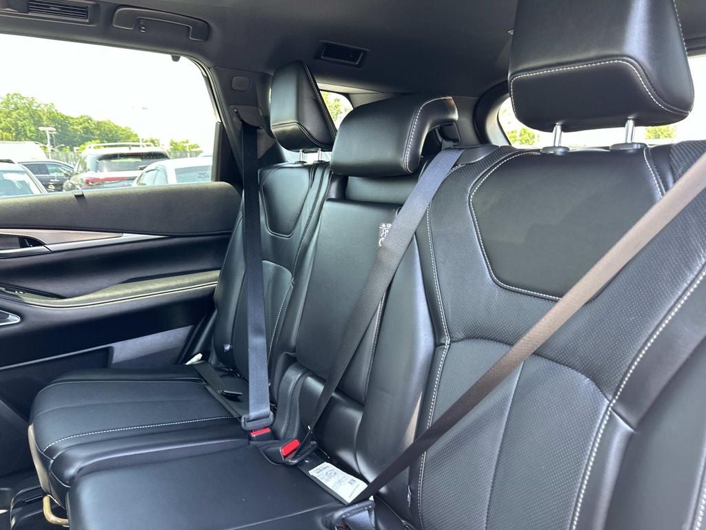 2025 INFINITI QX60 LUXE