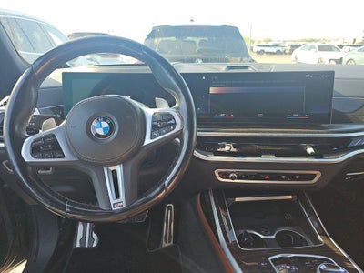 2023 BMW X7 M60i