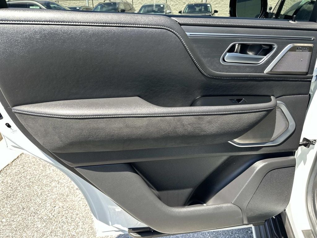 2025 INFINITI QX80 SENSORY