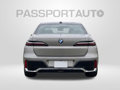 2023 BMW 7 Series 740i