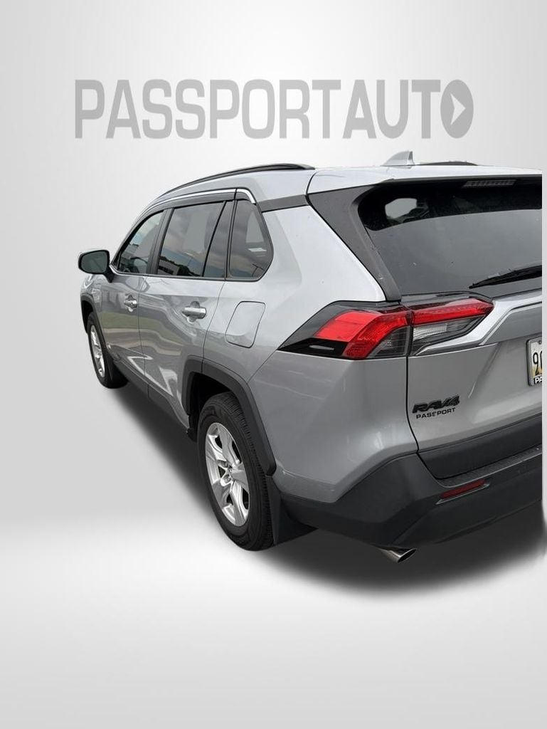2020 Toyota RAV4 XLE