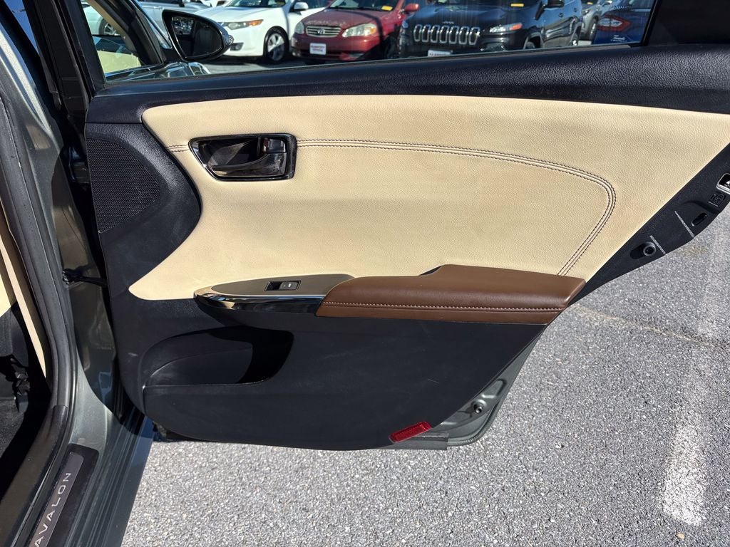 2013 Toyota Avalon Limited