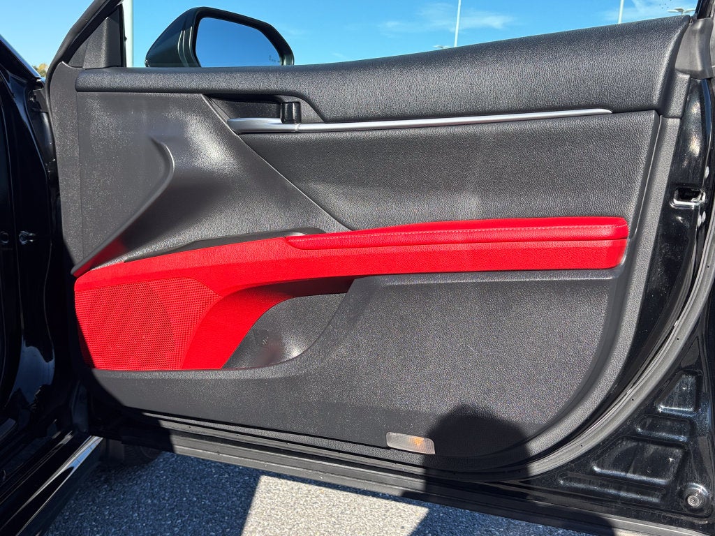 2021 Toyota Camry Hybrid XSE