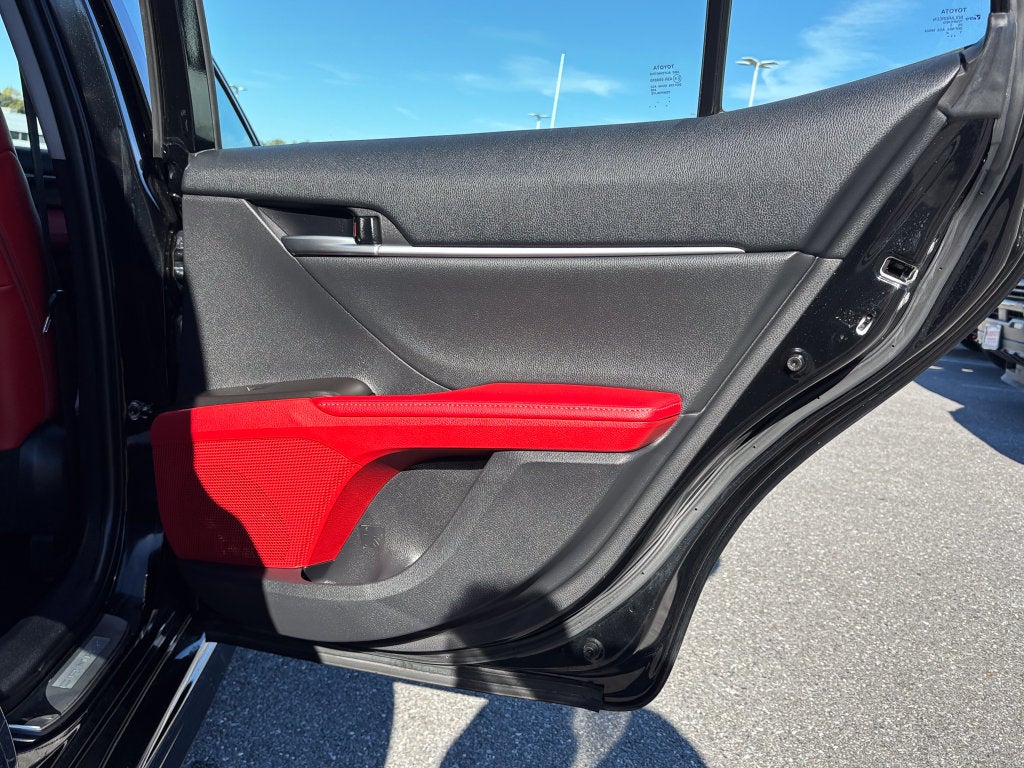 2021 Toyota Camry Hybrid XSE