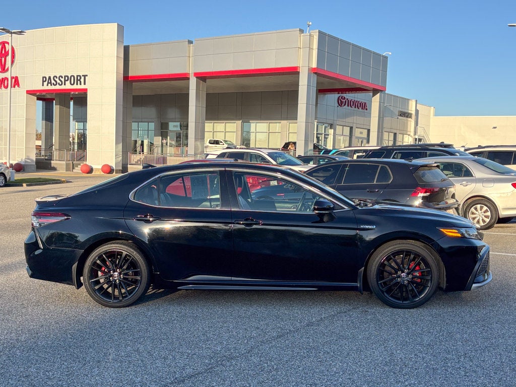 2021 Toyota Camry Hybrid XSE