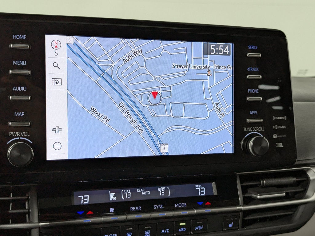 2021 Toyota Sienna XLE 8 Passenger