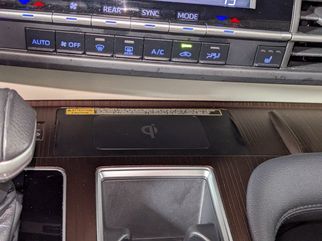 2021 Toyota Sienna XLE 8 Passenger