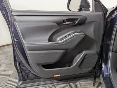 2025 Toyota Highlander LE