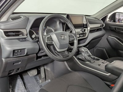 2025 Toyota Highlander LE
