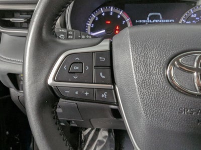 2025 Toyota Highlander LE