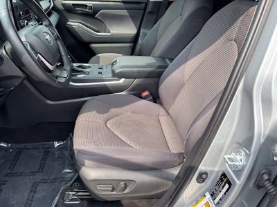 2025 Toyota Highlander LE