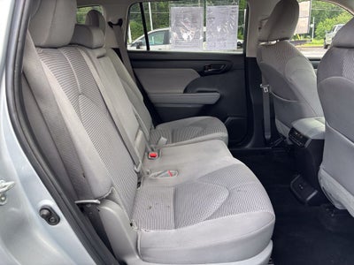 2024 Toyota Highlander LE