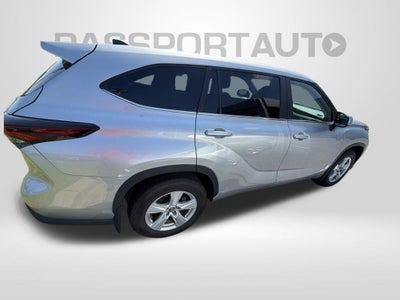 2024 Toyota Highlander LE