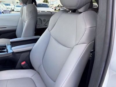 2026 Toyota Sienna XLE 8 Passenger
