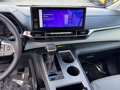 2026 Toyota Sienna XLE 8 Passenger