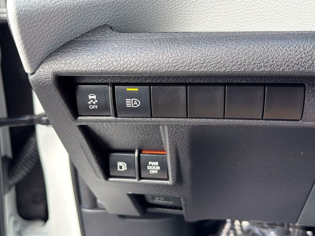 2026 Toyota Sienna XLE 8 Passenger