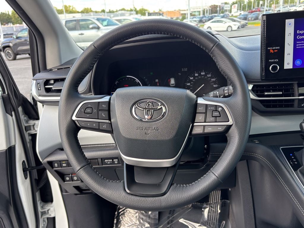 2026 Toyota Sienna XLE 8 Passenger