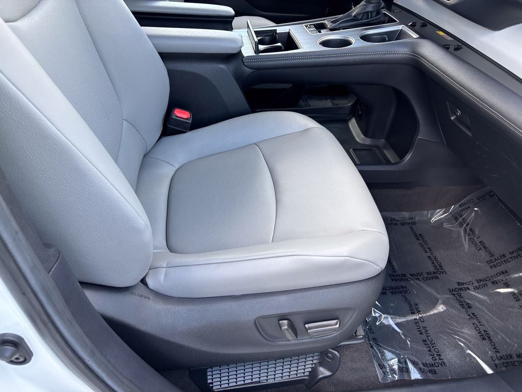 2026 Toyota Sienna XLE 8 Passenger