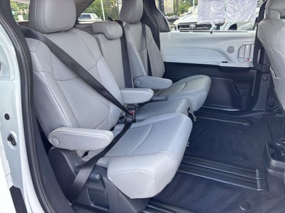 2026 Toyota Sienna XLE 8 Passenger