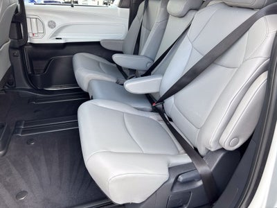 2026 Toyota Sienna XLE 8 Passenger